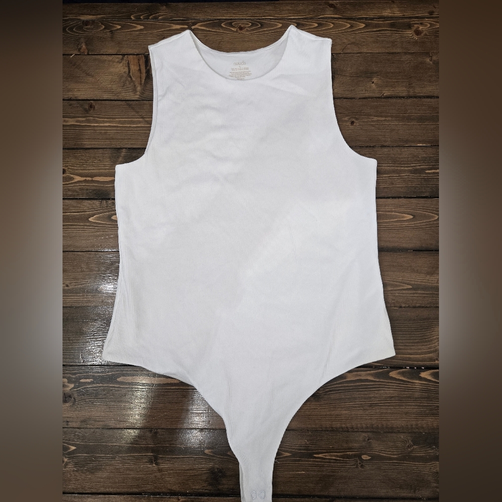 Womens nuuds White Ribbed Sleeveless Bodysuit Perfect For Layering Size Large